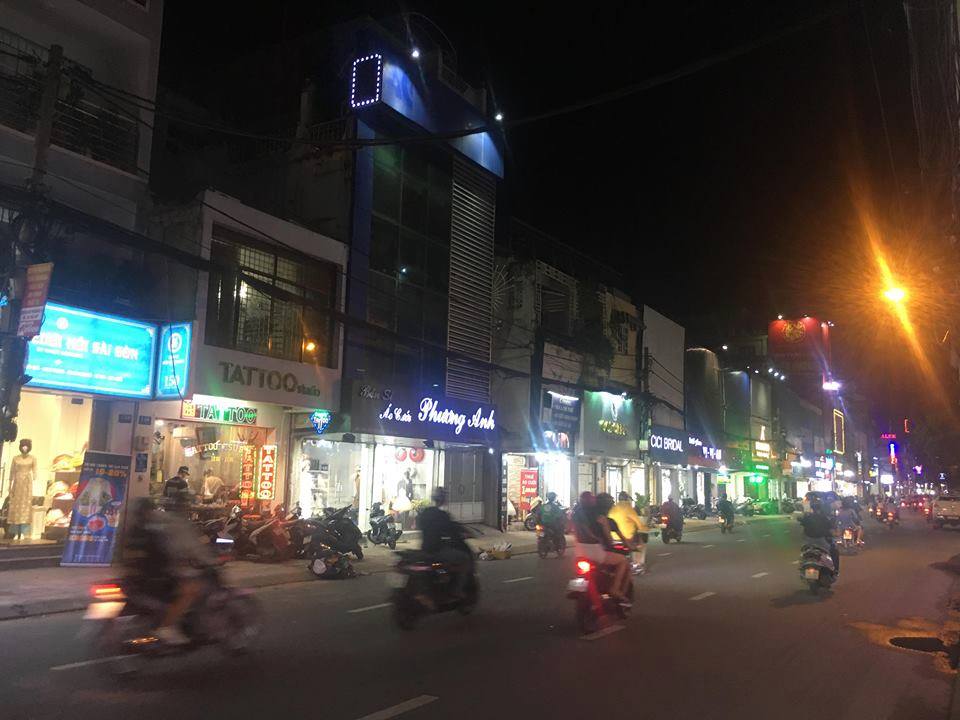 Bán nhà mặt phố tại đường Hồ Văn Huê, phường 9, Phú Nhuận, TP. HCM, diện tích SD 126m2, giá 14 tỷ