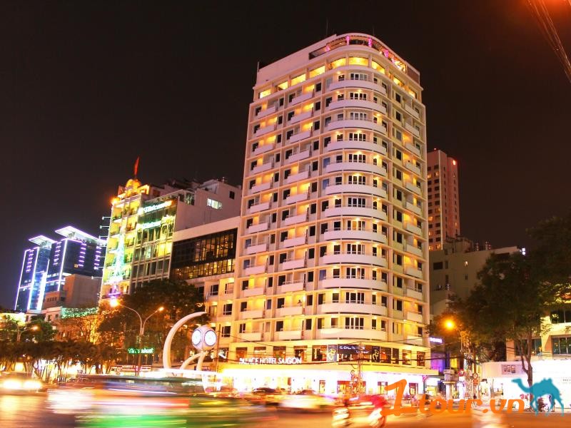 Bán khách sạn 4 sao góc 2 mặt tiền Nguyễn Huệ, Phường Bến Nghé, Quận 1