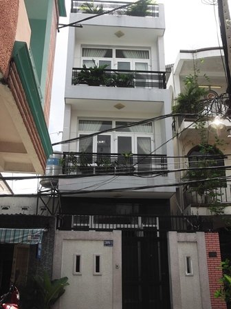 Bán khách sạn mặt tiền đường Nguyễn Chí Thanh, 4x27.5m, 5 lầu, giá 29 tỷ TL