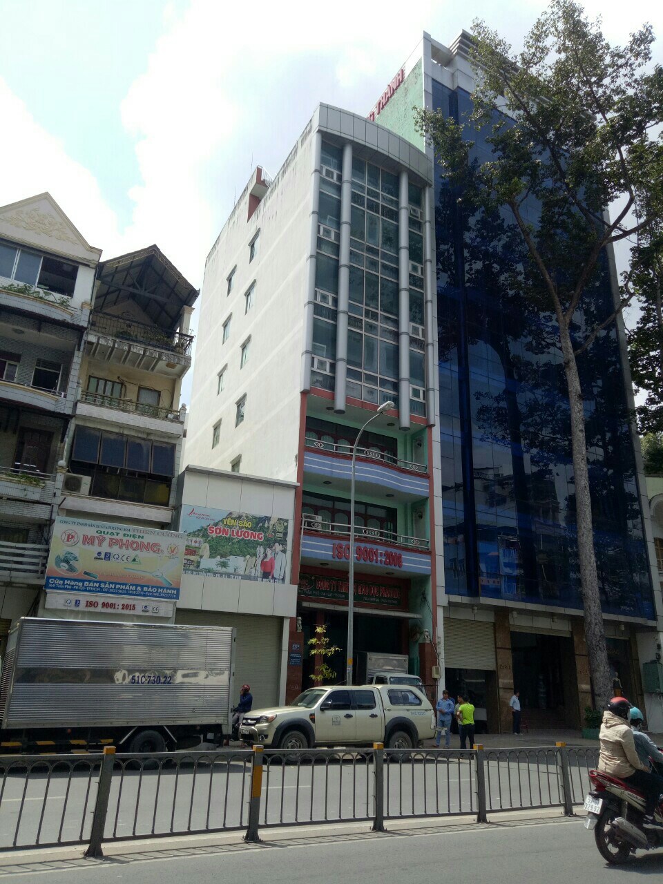 Mặt tiền An Dương Vương, Q.5, DT: 4*20 vuông vức. Giá rẻ nhất con đường chỉ 22.5 tỷ