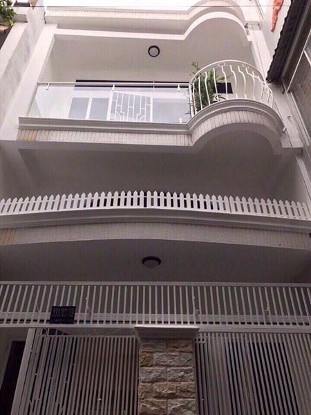 Bán nhà 2 mặt tiền Nguyễn Biểu, cách Nguyễn Trãi 30m, căn nhà giá rẻ nhất khu vực quận 5