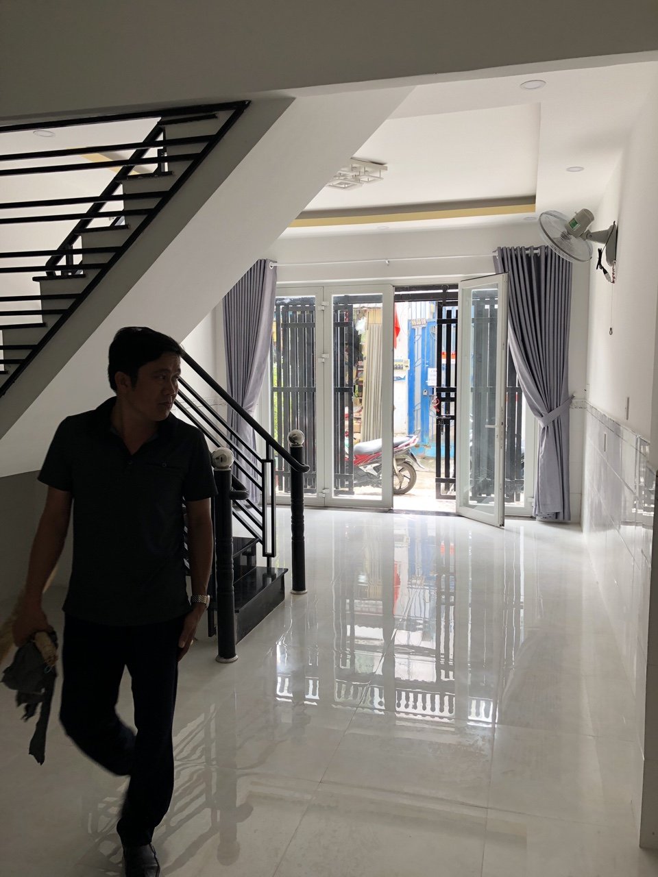 Bán nhà mới đẹp hẻm 88 Nguyễn Văn Quỳ, Quận 7, DT 4x9,2m. Giá 3,45 tỷ 