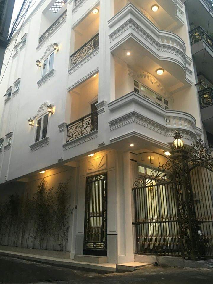 Chính chủ bán nhà MT đường Đồng Nai, P. 15, Quận 10, diện tích sàn 525,3m2, nhà lửng 5 lầu