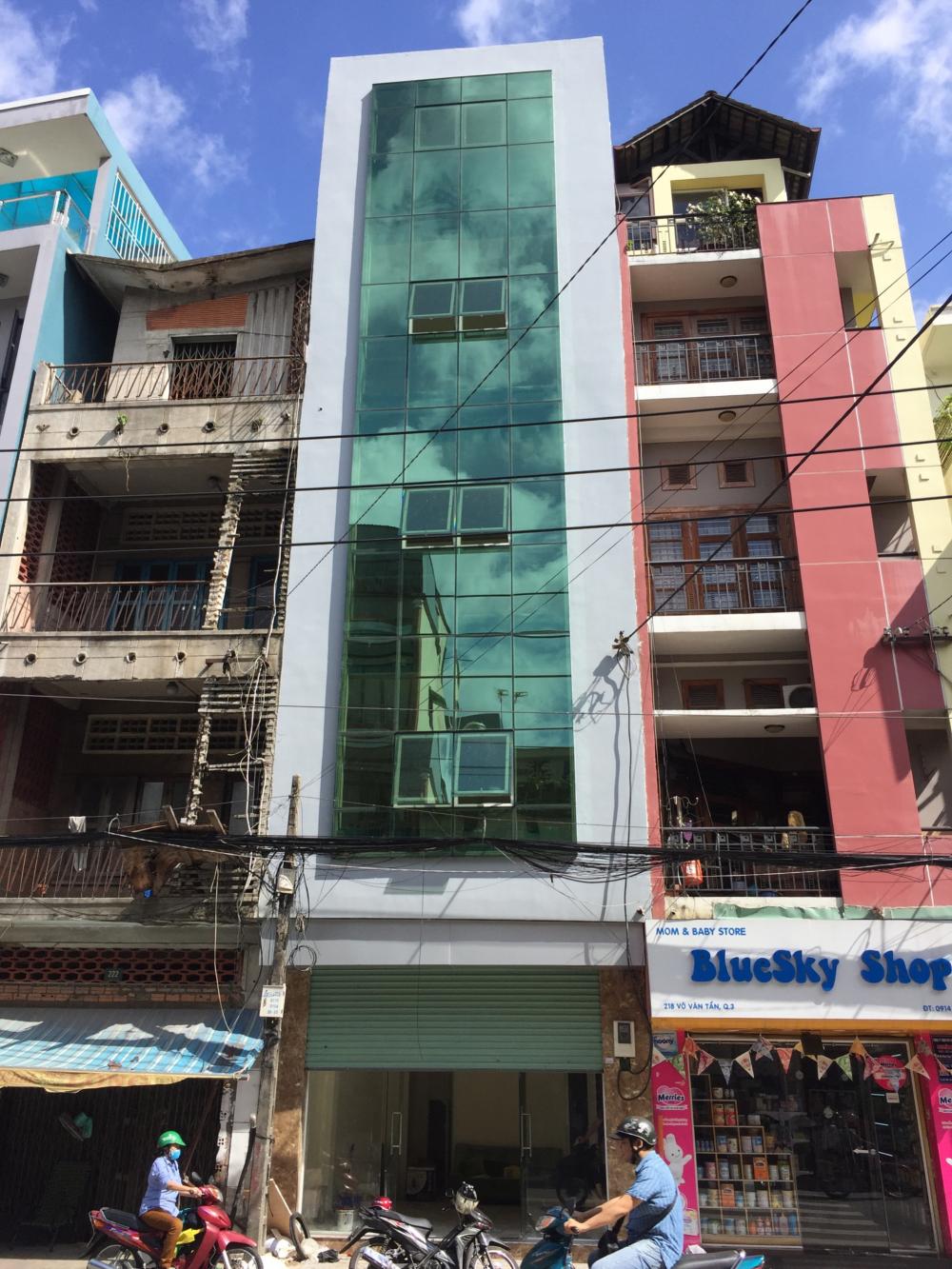Bán nhà mặt tiền Nguyễn Thị Minh Khai, diện tích: 4x20m vuông vức