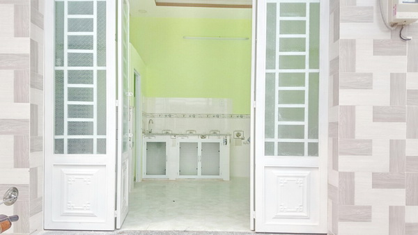 Bán nhà lầu đẹp giấy tay hẻm 88 Nguyễn Văn Quỳ, Quận 7 