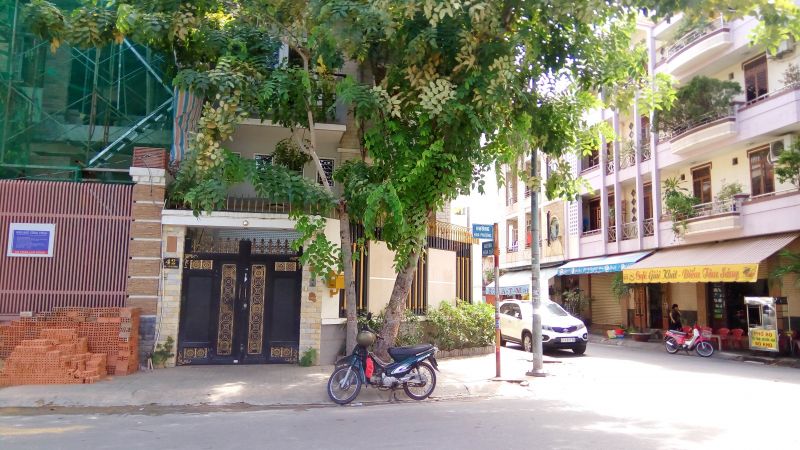Bán nhà Mặt Tiền đường HOA MAI,Q.Phú Nhuận, DT: 8X16m, giá: 30 tỷ