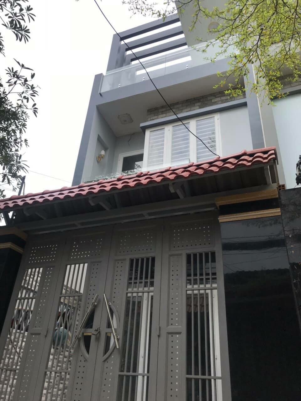 Bán nhà mặt tiền hẻm 1135 Huỳnh Tấn Phát, Phú Thuận, Quận 7. DT 4x15m, 1 trệt 2 lầu, ST