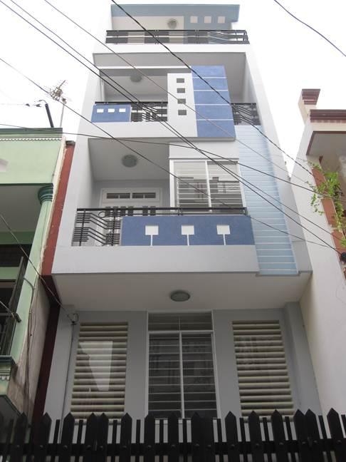 Bán nhà hẻm 5m Lạc Long Quân, P. 8, Quận Tân Bình (3,7x15)m, 3 lầu đúc, giá: 7 tỷ TL