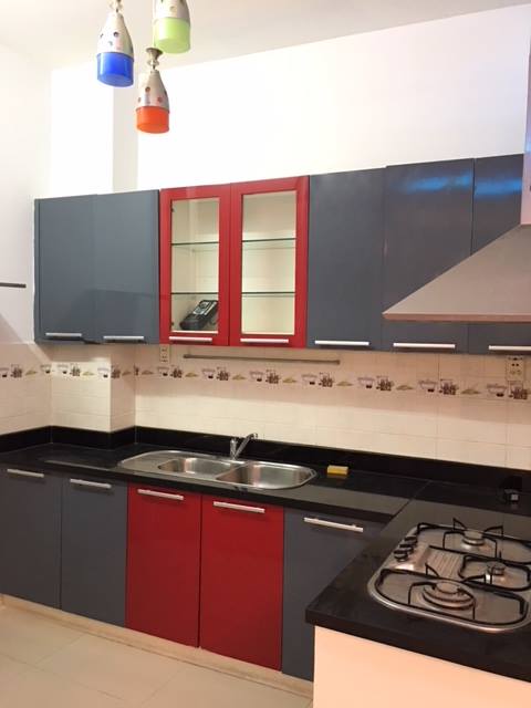 Bán nhà hẻm xe tải Hoàng Hoa Thám, 62m2, ô tô vào nhà, giá 7,4 tỷ