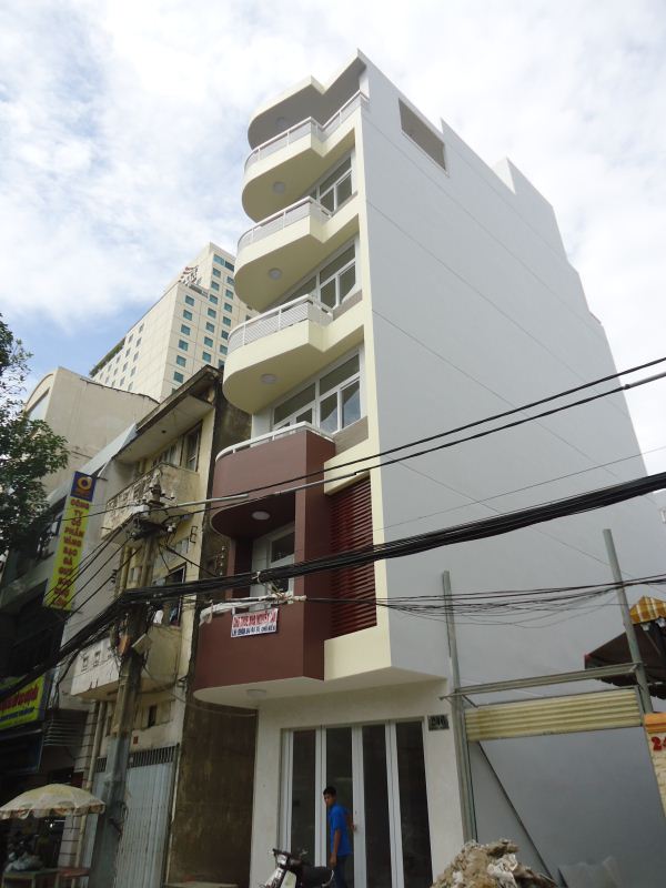 Bán nhà 2 mặt tiền đường Huỳnh Đình Hai, Q Bình Thạnh, DT 4 x 14m, xây 4 lầu, cho thuê 42tr/th