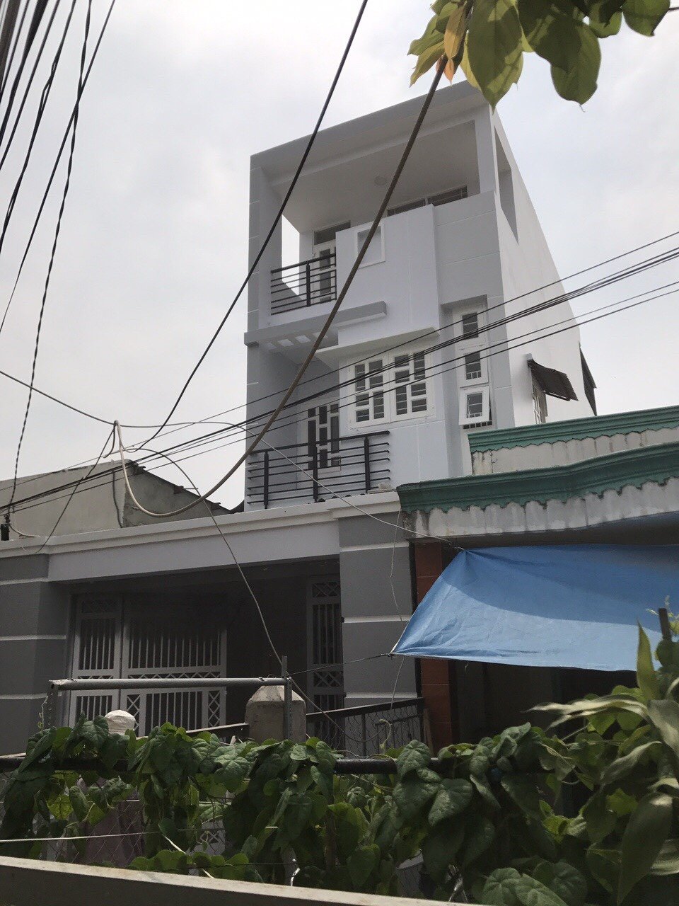 Bán nhà hẻm 851 huỳnh Tấn phát, Phú Thuận, Quận 7.cách HTP 50m 