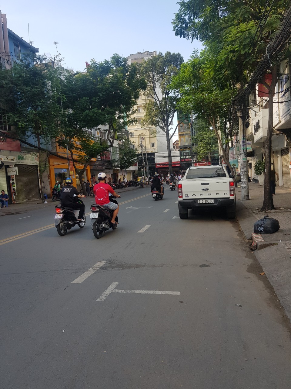 Xoay vốn bán nhà mặt tiền Nguyễn Tri Phương, Q5, DT: 76m2, giá rẻ nhất con đường