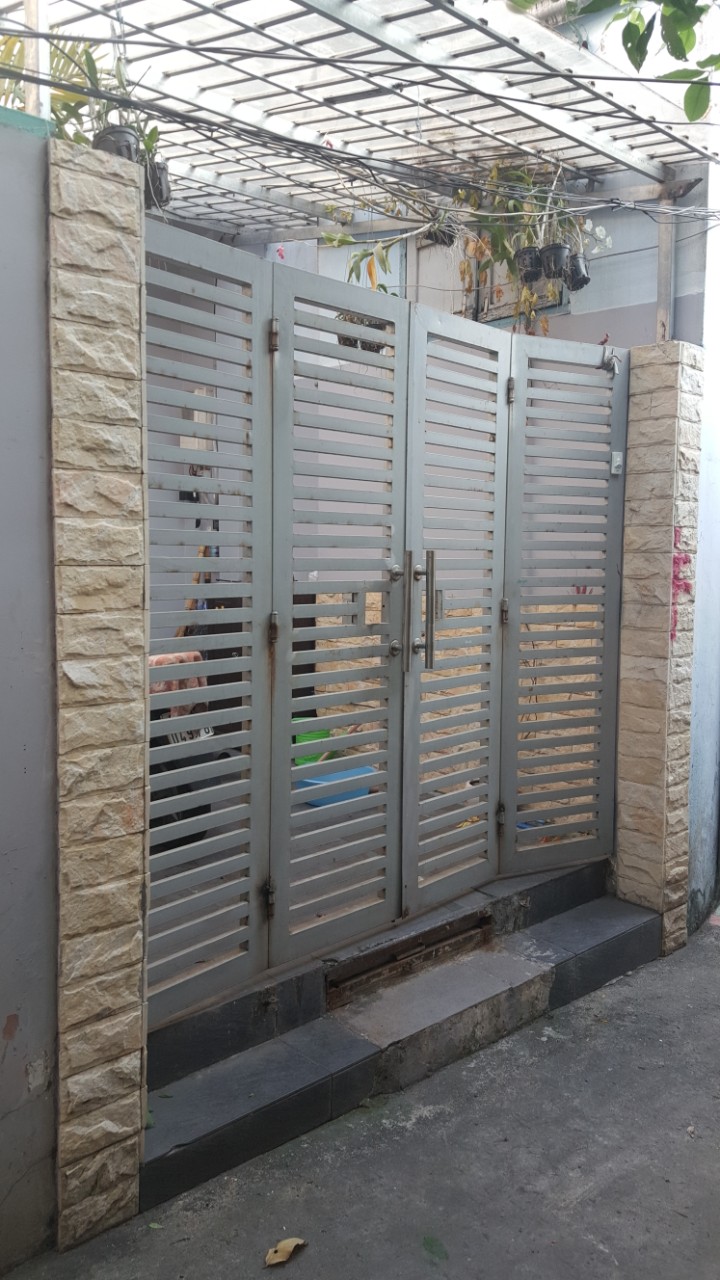 Bán nhà riêng quận 11 hẻm 19 đường Bình Thới, DT 3.1 x 10m, nở hậu 10m, 2 lầu