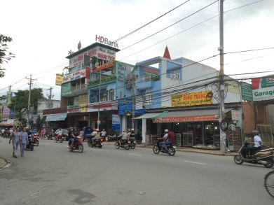 Cần bán nhà 2MT hẻm Nguyễn Tri Phương, ngay chợ điện tử, chợ Nhật Tảo