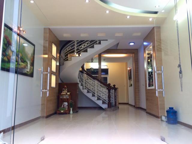 Bán nhà MT Trung Lang gần chợ Bà Hoa, Bàu Cát, nhà 3 lầu mới cực đẹp, diện tích 5x14m