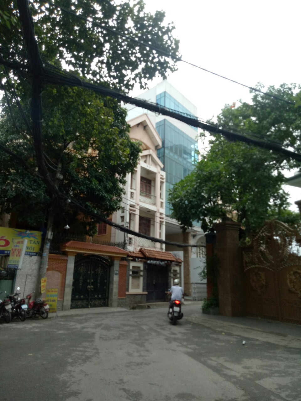 Bán nhà đường Nguyễn Đức Thuận, DT: 4x20m, giá 8.5 tỷ