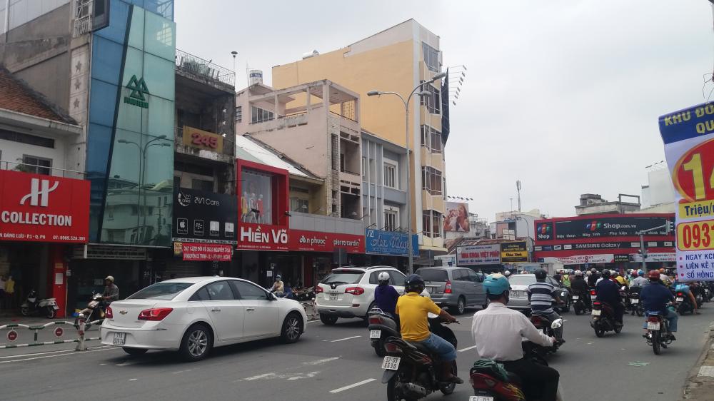 Chính chủ cần bán nhà 2 mặt tiền trước sau đường Nguyễn Hữu Cầu, Quận 1