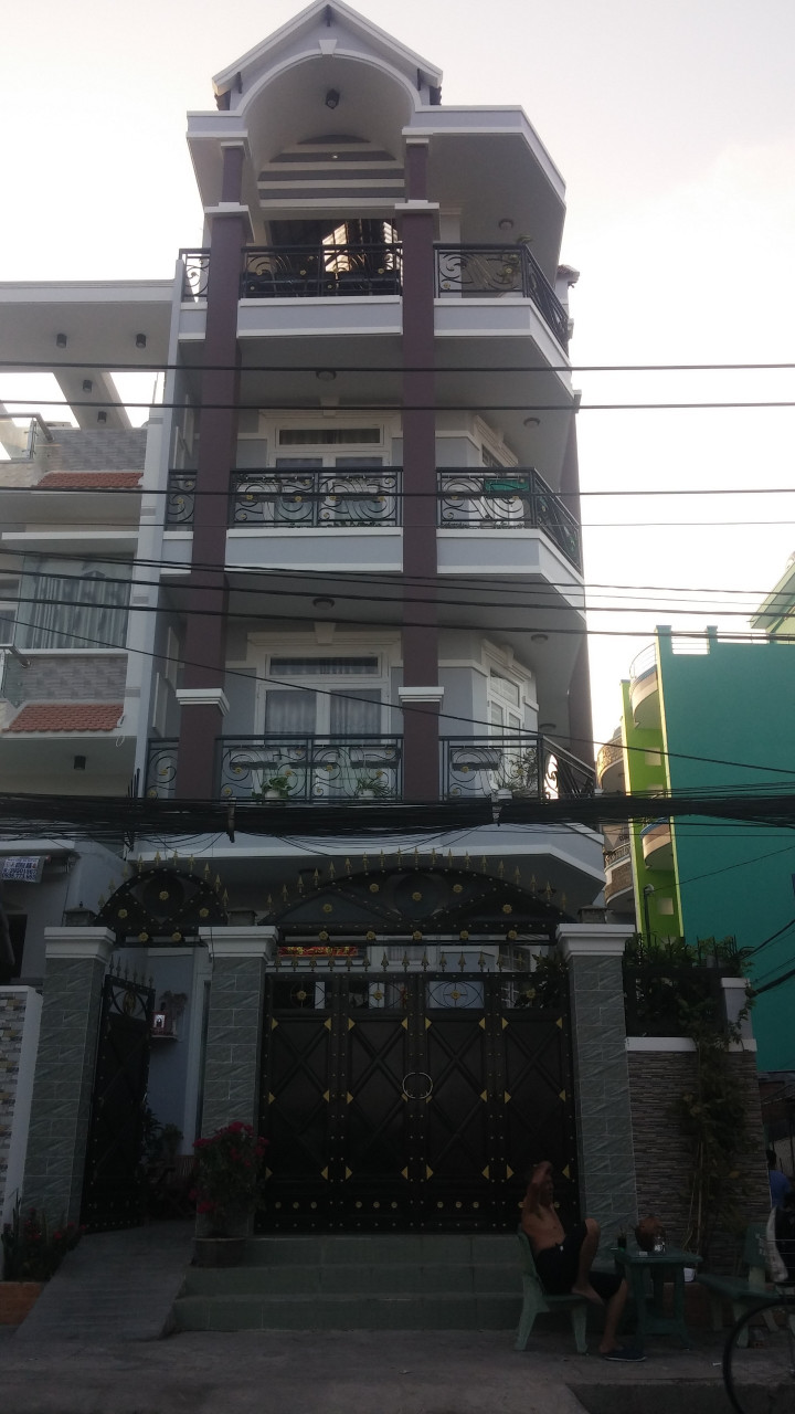 Bán nhà HXH 8m đường Thành Thái, Q. 10, DT vip: 5x12m, giá chỉ hơn 9 tỷ 