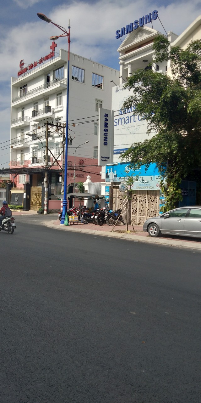 Bán nhà lầu mặt tiền đường Nguyễn Văn Bá, Bình Thọ, Thủ Đức. Giá: 17 tỷ