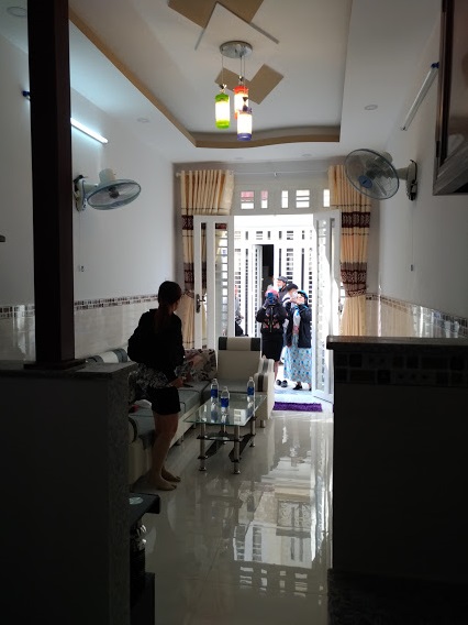 Bán gấp nhà 3 tấm, 3 phòng ngủ đường Mã Lò, ngay bệnh viện Bình Tân