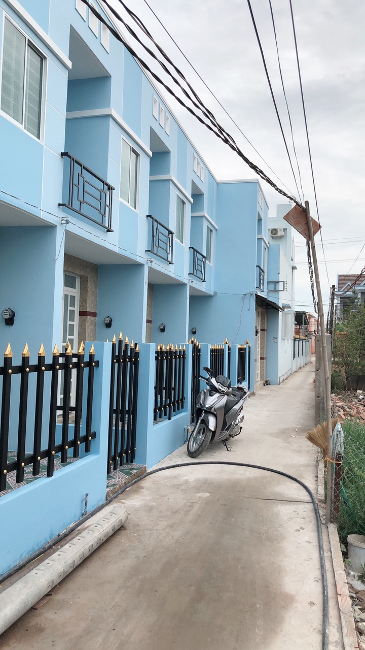 Bán nhà đã hoàn thiện, SHR, bao sang tên, đường Lê Văn Lương, nhà như hình 100%