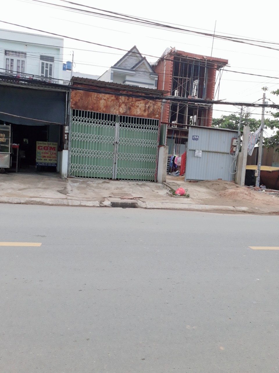 Cần bán gấp căn nhà ngay mặt tiền đường Trần Văn Giàu