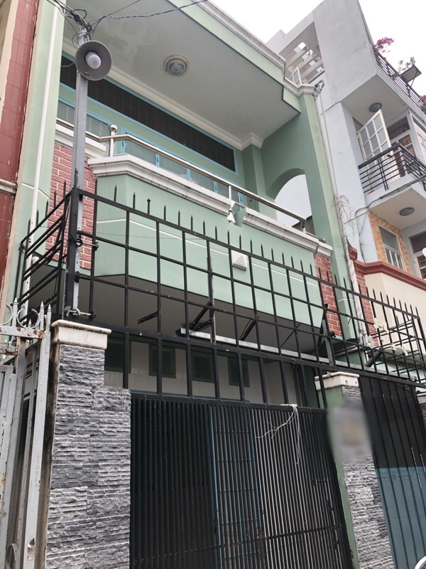 Bán nhà 1 lầu mặt tiền hẻm 861 Trần Xuân Soạn, Quận 7 