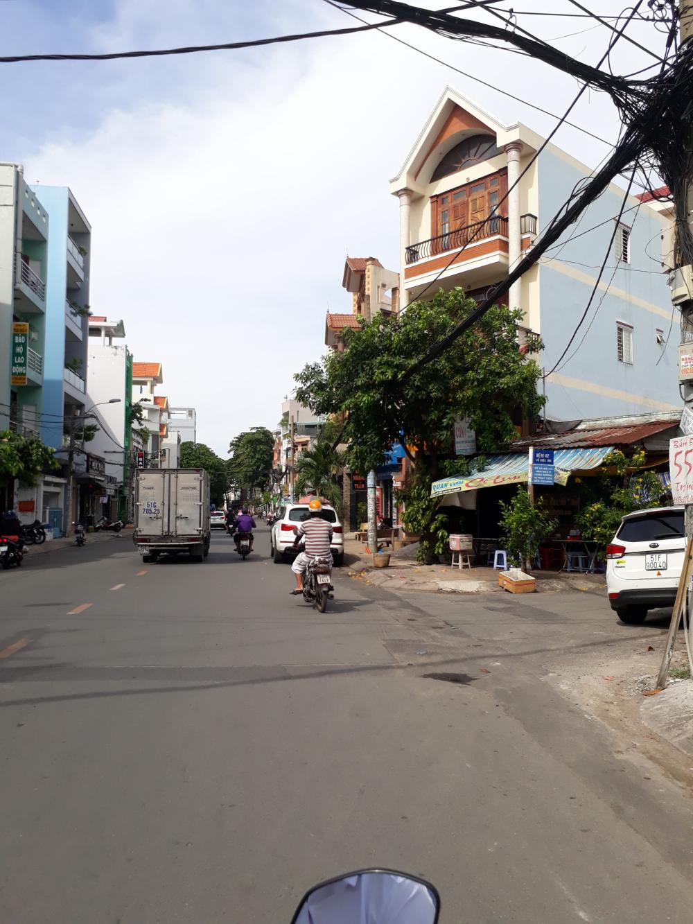 Bán nhà 5x18m 1 trệt 2 lầu 8.6 tỷ mặt tiền đường Lê Niệm, Phường Phú Thạnh