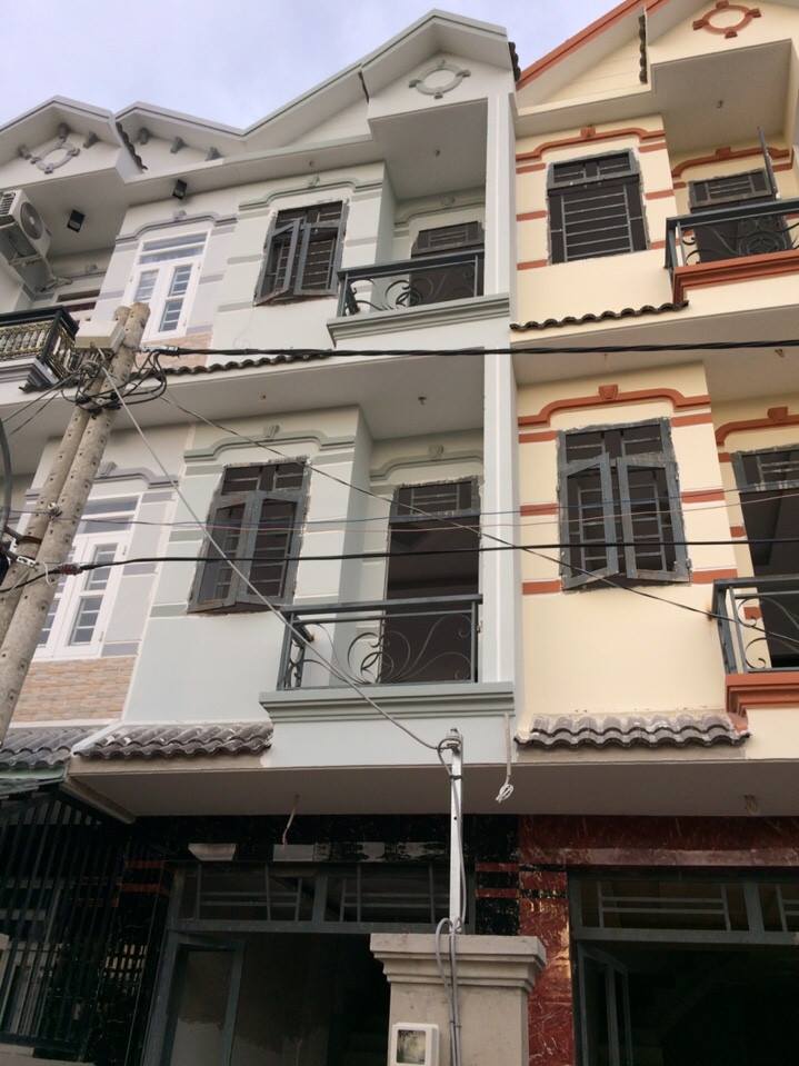 Nhà cực đẹp HXH đường 3 Tháng 2, 6x15m xe hơi đậu trong nhà