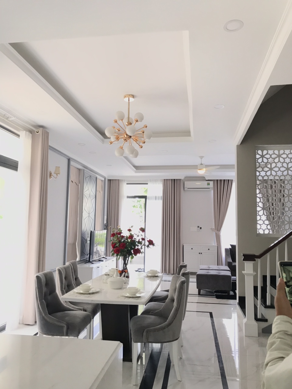 Cần bán villa tại đường Nguyễn Văn Hưởng, P. Thảo Điền, Q2, Tp.HCM, diện tích 442,8m2, giá 41 tỷ