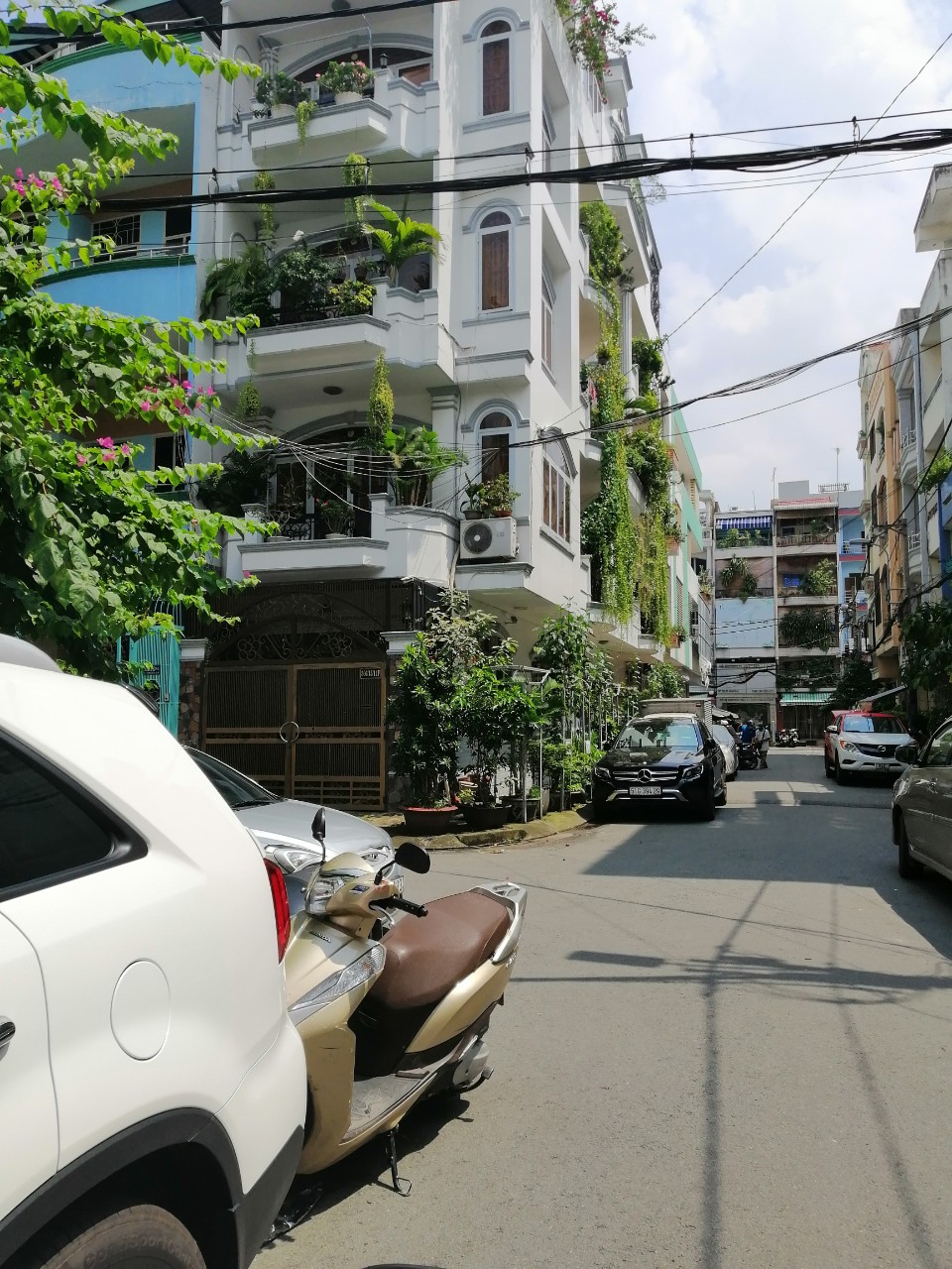 Bán gấp nhà mặt tiền Nguyễn Thiện Thuật, quận 3, giá 13.5 tỷ
