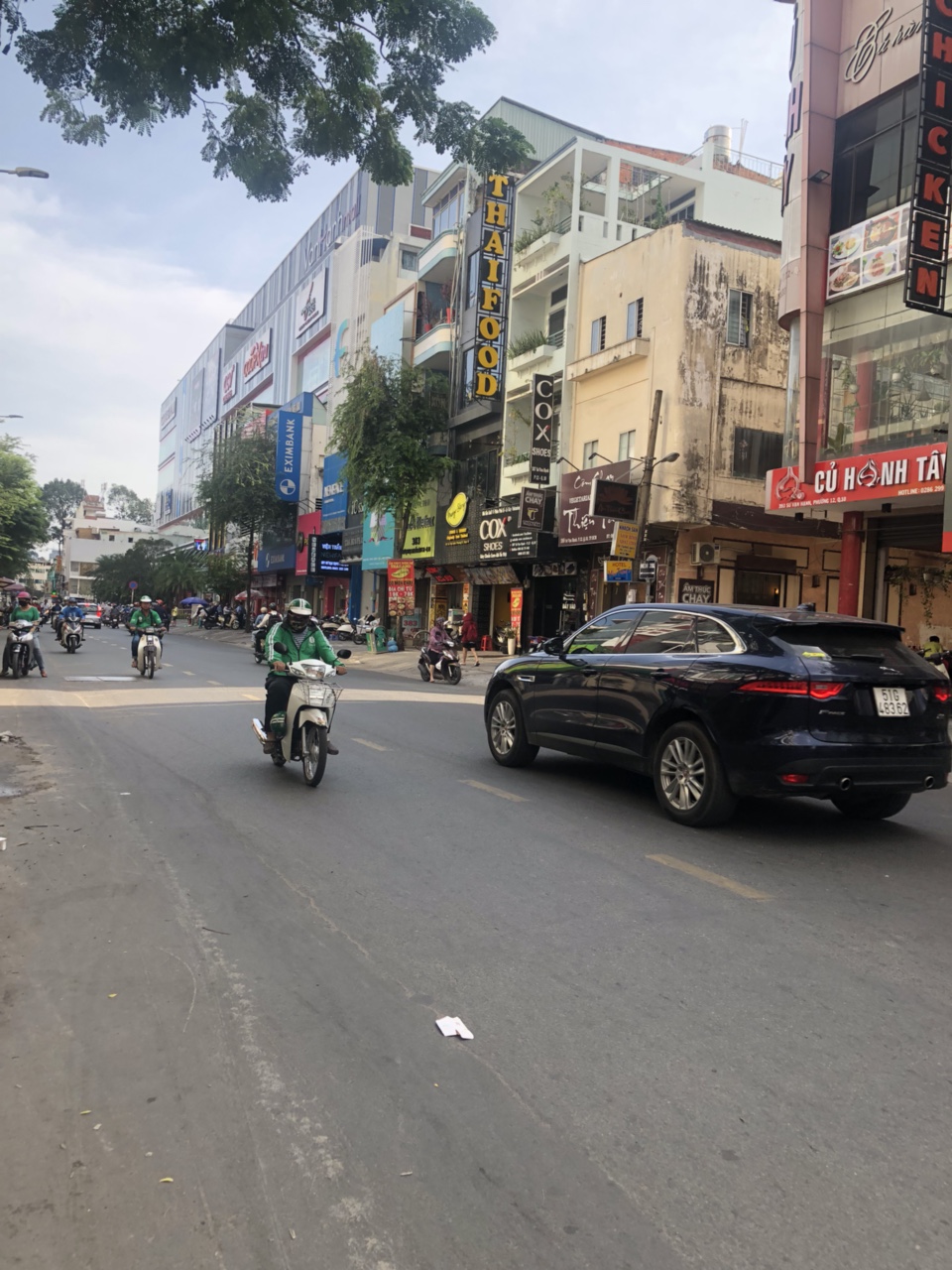 Bán nhà 3 lầu MT Sư Vạn Hạnh, giá sốc, P. 9, Quận 10, DT: 4,2 x 22m