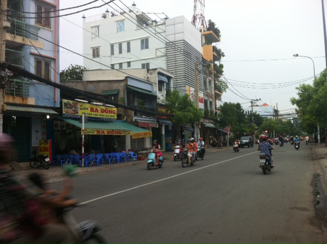 Bán nhà Quốc lộ 13, gần BX Miền Đông, Bình Thạnh, giá 6.3 tỷ thương lượng, liên hệ: 0348210144