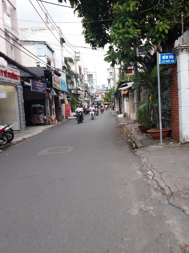 Bán nhà MT Nghĩa Phát, 1 trệt, 3 lầu (4.2x18.5m) 78m2 P. 7, Q. Tân Bình. Giá 14,2 tỷ