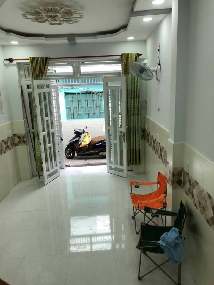 Xuất cảnh bán nhà Nguyễn Thượng Hiền, Q. 3, DT sàn 100m2, 4 tầng, giá 4.1 tỷ