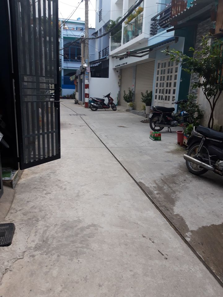 Nhà HXT nhựa 6m CMT8 phường 7, quận Tân Bình (4x17m), 3 lầu. Giá: 9 tỷ