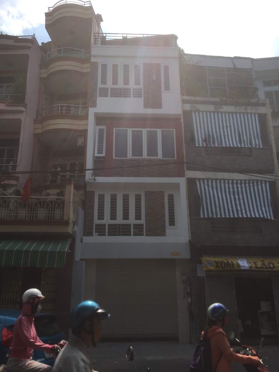 Bán nhà đẹp đường Nguyễn Văn Lượng gần Lotte Mart, DT: 4mx20m, 3 lầu, giá 7.6 tỷ TL  