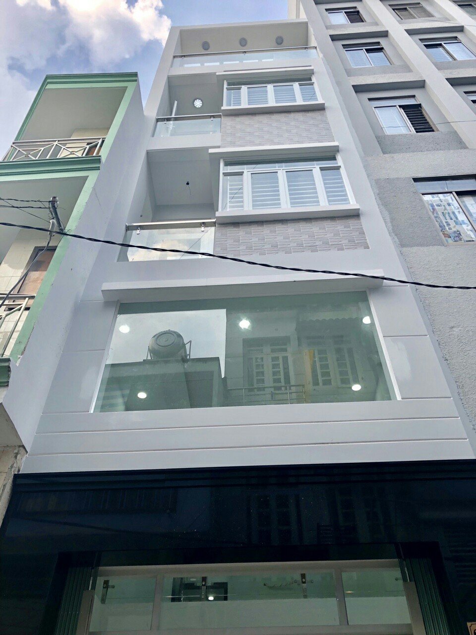 Bán nhà mặt tiền đường Trần Đình Xu, quận 1, giá 24 tỷ, trệt, 3 lầu. 0915710202