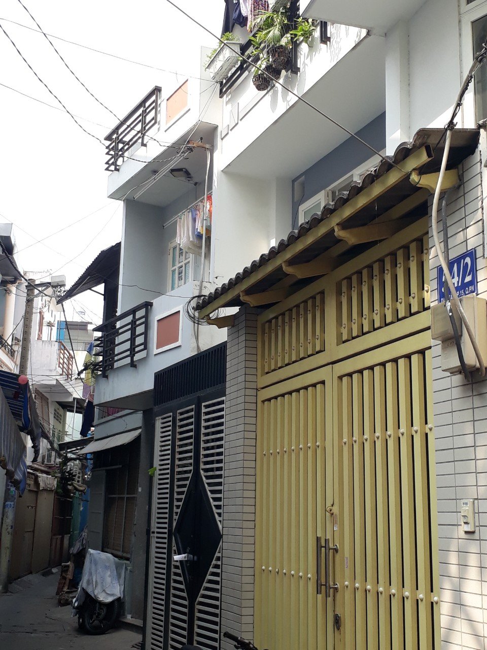 Bán nhà nhỏ giá rẻ đường Duy Tân, P. 15, Q. Phú Nhuận, giá chỉ 3.7 tỷ TL ít