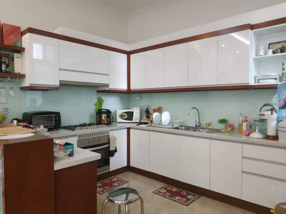 Cần bán villa tại đường 41, P. Thảo Điền Quận 2, TP. HCM diện tích 200m2, giá 21,2 tỷ