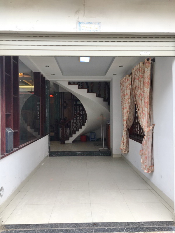 Bán biệt thự đẹp 3 lầu hẻm 160 Nguyễn Văn Quỳ, Quận 7