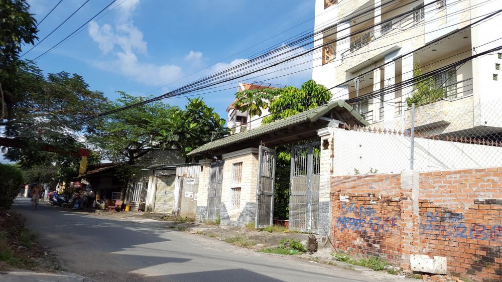 Nhà đẹp giá rẻ mặt tiền đường Lã Xuân Oai, Long Trường, quận 9, Tp. Hồ Chí Minh