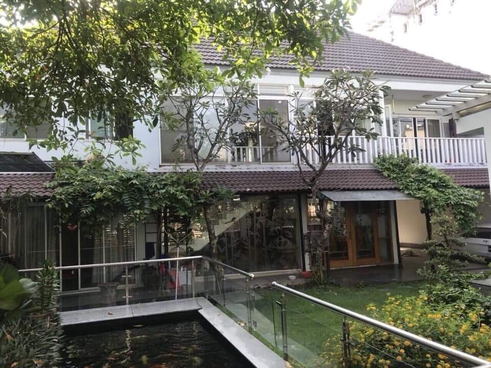 Biệt thự sân vườn quá đẹp, DT 17x22m, kế Nam Long Phú Thuận, giá 13.7 tỷ