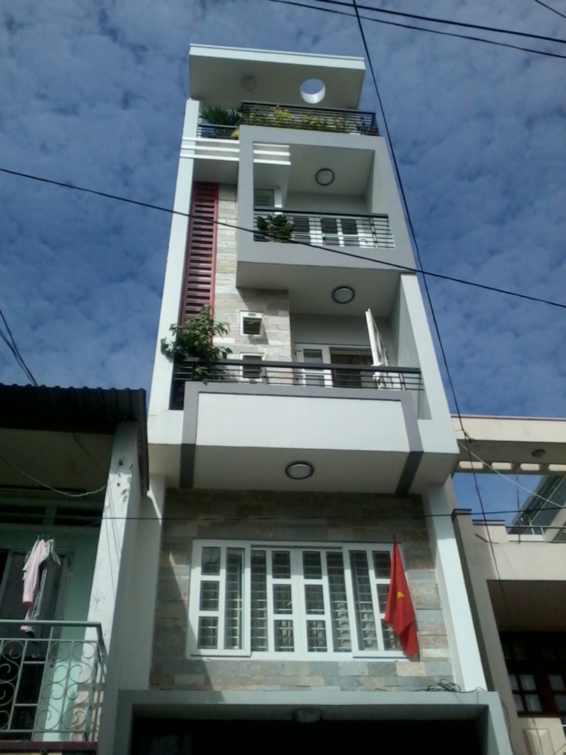 Bán nhà mới đẹp mặt tiền đường Vĩnh Viễn, quận 10. DT 4.8 x 15m