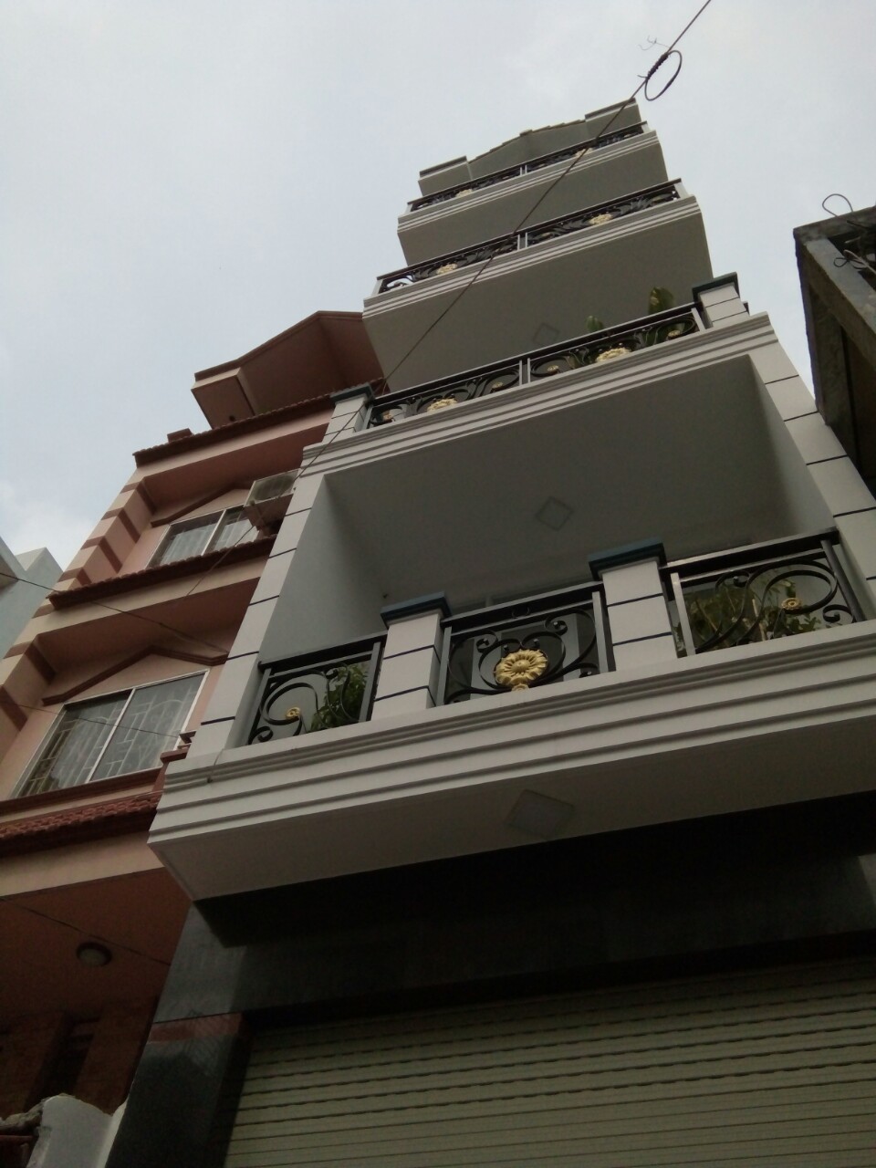 Gia đình cần bán building 5 tầng góc Nguyễn Trãi - Nam Quốc Cang, Q1 (183m2, HĐ 220.5tr/th), 65 tỷ