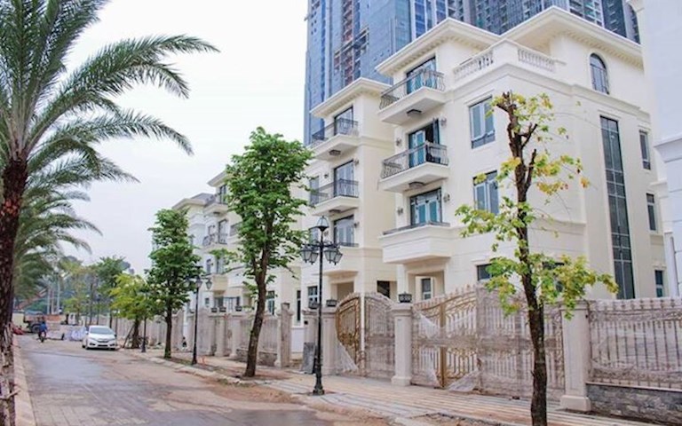 Cần bán lại biệt thự the Victoria Vinhomes Golden River Quận 1