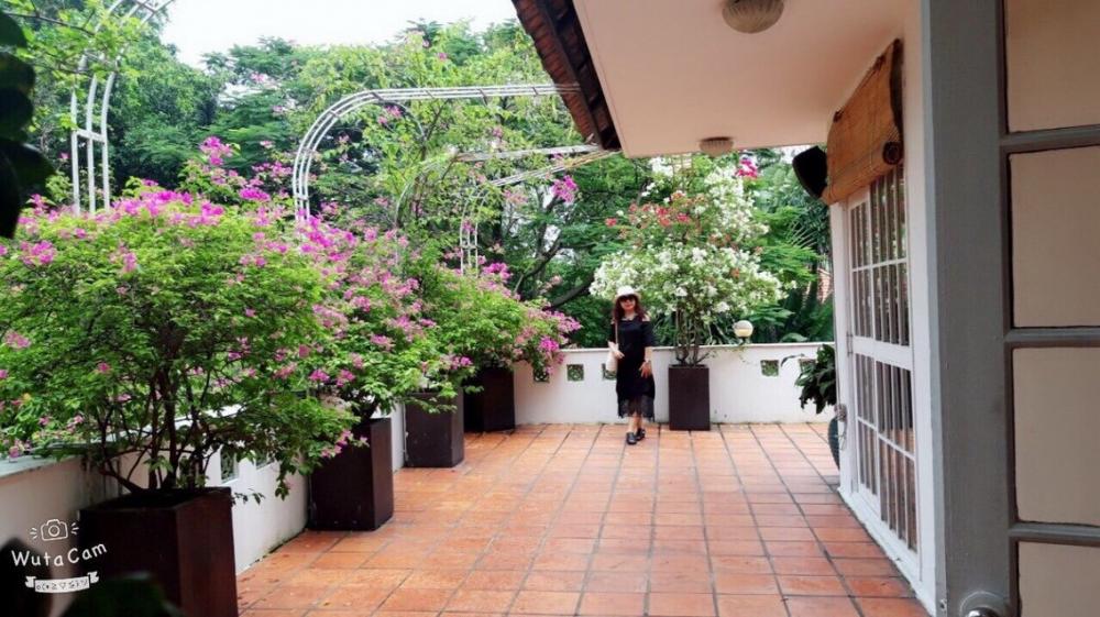 Bán biệt thự vip, số 6, đường Số 6, Trần Ngọc Diện, Thảo Điền, Q2. 290m2, 125 tỷ