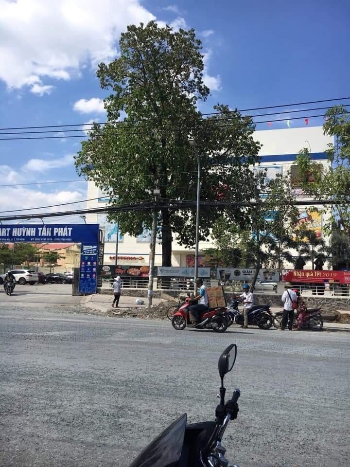 Bán nhà 2MT đường Huỳnh Tấn Phát, Phường Phú Mỹ, Quận 7