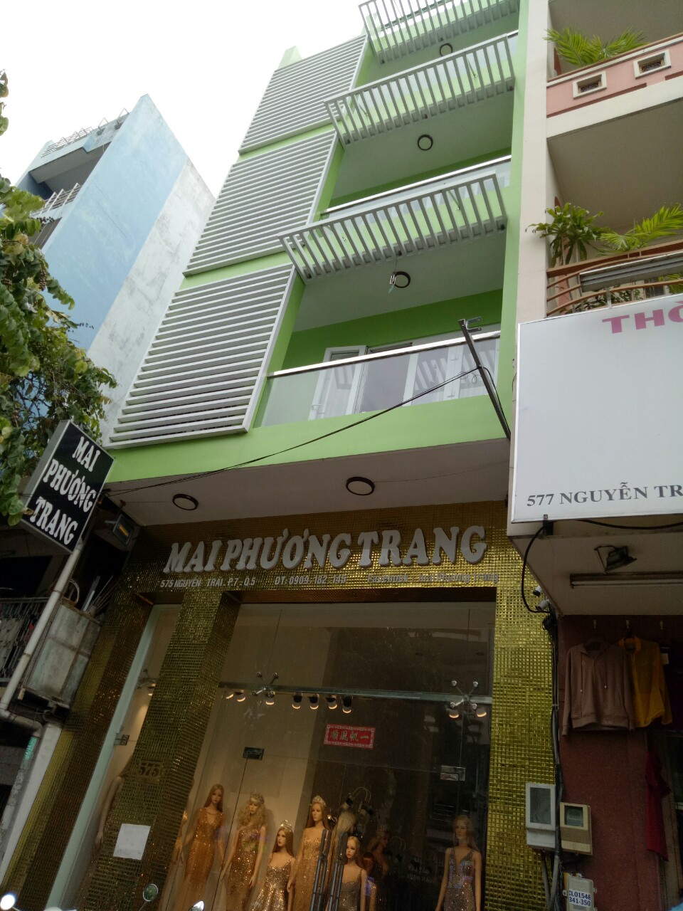 Cần tiền bán gấp nhà mặt tiền đường Bạch Vân, Q. 5, 4x17m, 1 lầu, giá rẻ nhất khu vực