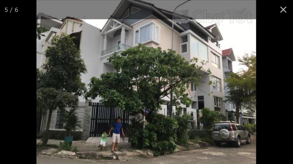 Bán nhanh căn villa, đường 66, Thảo Điền, Quận 2. Diện tích 1601m2, giá bán 100tr/m2